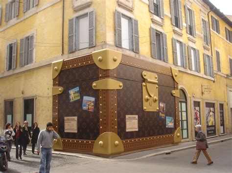 buying louis vuitton in rome|italy louis vuitton outlet.